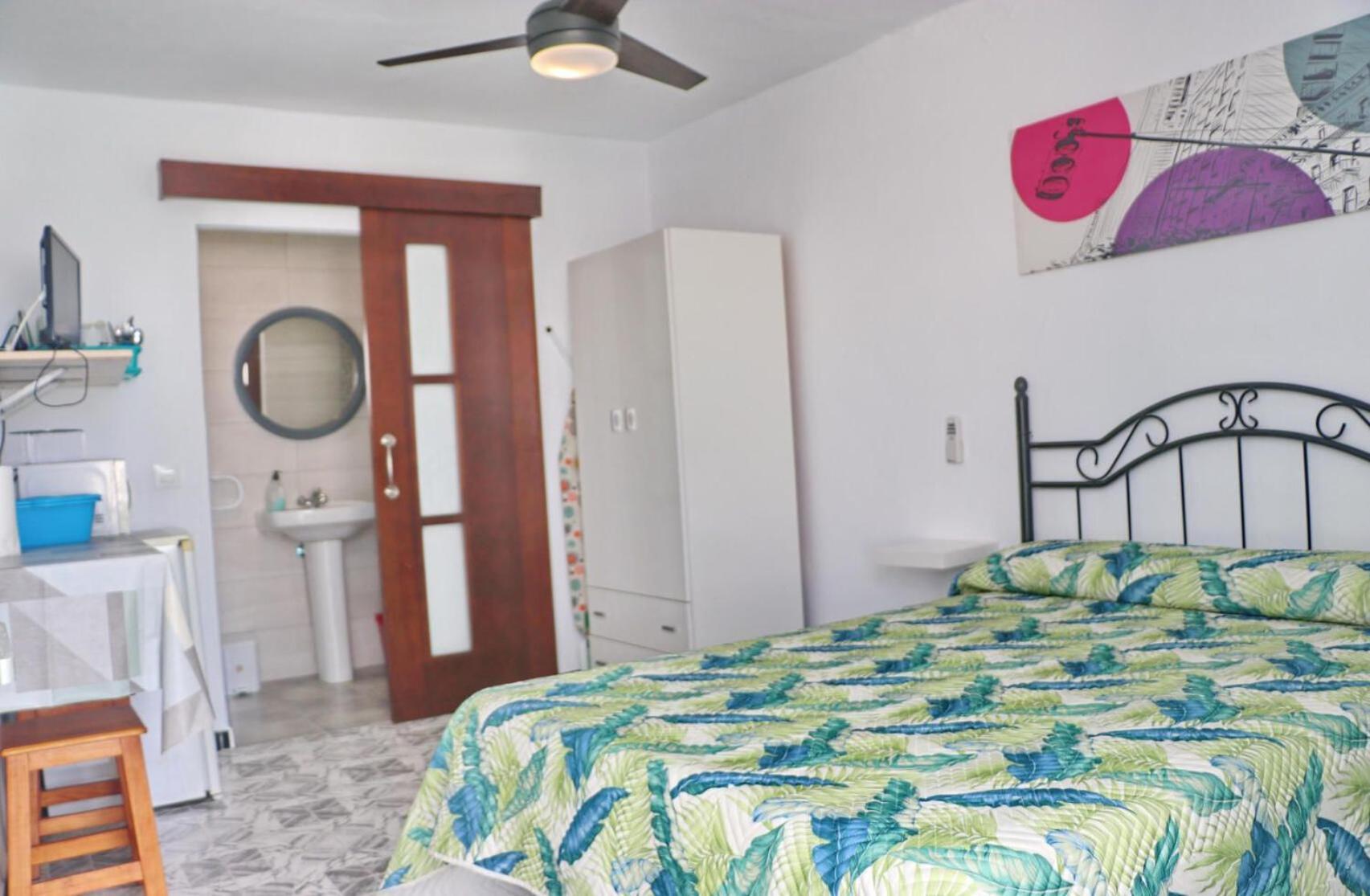 Habitacion Velarde Conil De La Frontera Zewnętrze zdjęcie